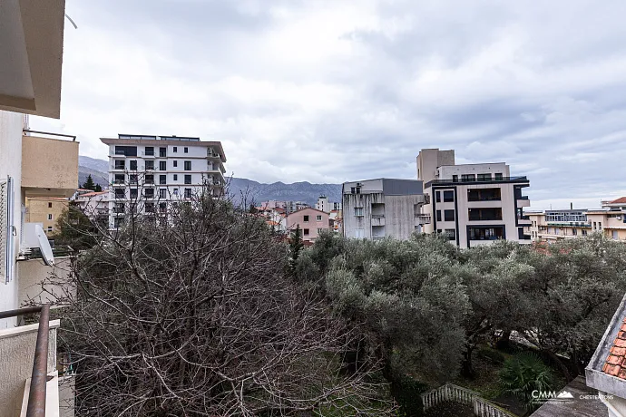 Geräumige 64 m² Wohnung mit Meerblick in Bečići