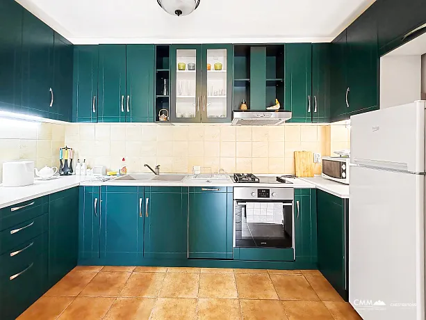 Apartment mit drei Schlafzimmern und Meerblick, mit Swimmingpool