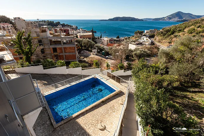 Luxuriöse Wohnung in Pržno, Terrasse mit Meerblick