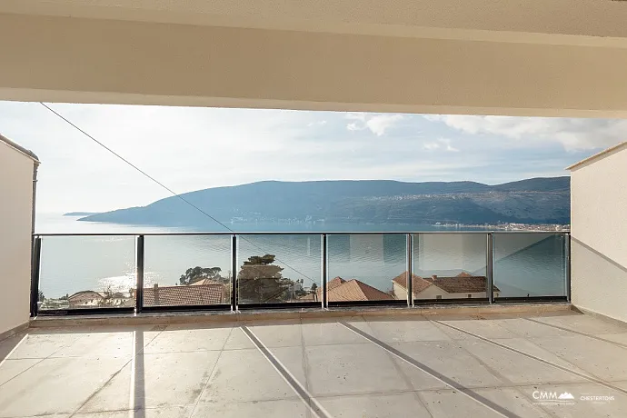 Apartments in einem Komplex mit Schwimmbad in Herceg Novi
