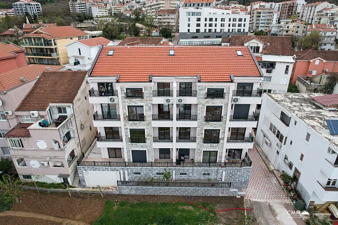 Modernes Apartmenthaus mit Meerblick in Budva