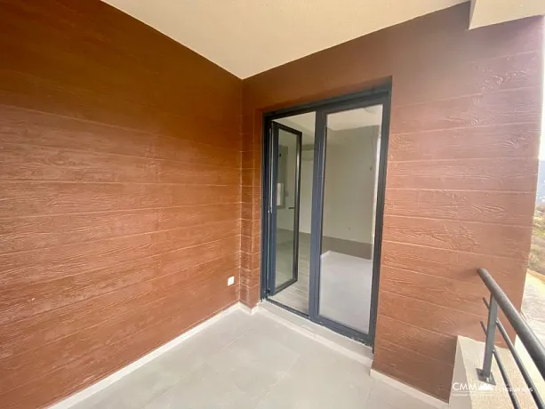Einzimmerwohnung mit Panoramablick auf das Meer
