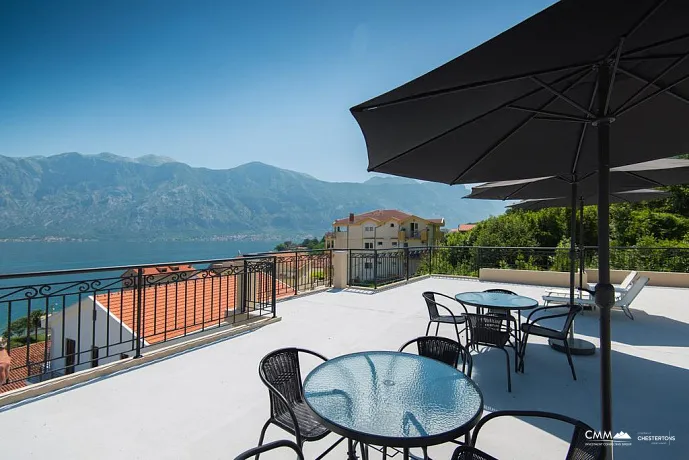 Luxuriöses Haus mit Apartments in Stoliv, nur einen Schritt vom Meer entfernt!