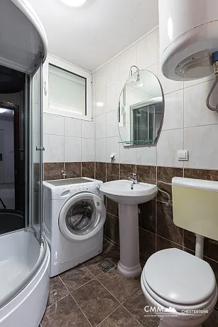 61m² große 2-Zimmer-Wohnung mit Meerblick – Seoce, Budva