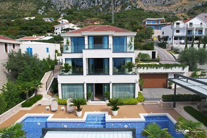 Exklusive Villa in Blizikuće, nahe Sveti Stefan