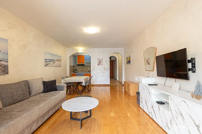 Moderne Wohnung in Pržno, 46 m², in Meeresnähe