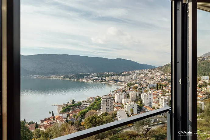 Apartments in einem Komplex mit Schwimmbad in Herceg Novi