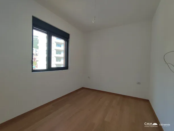 Einzimmerwohnung in Becici mit Meerblick