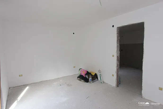 Neues Haus in Becici