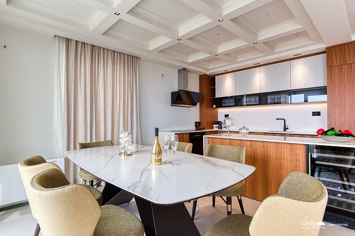 Exklusive Villa in Blizikuće, nahe Sveti Stefan