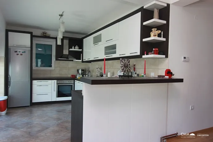 Luxuriöses Haus mit Apartments in Stoliv, nur einen Schritt vom Meer entfernt!