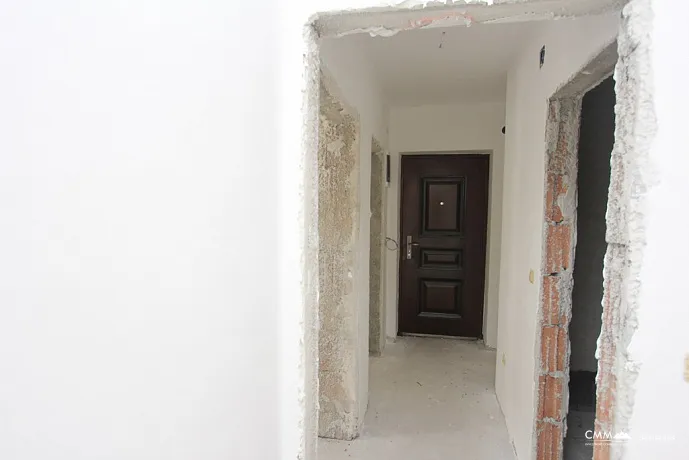 Neues Haus in Becici