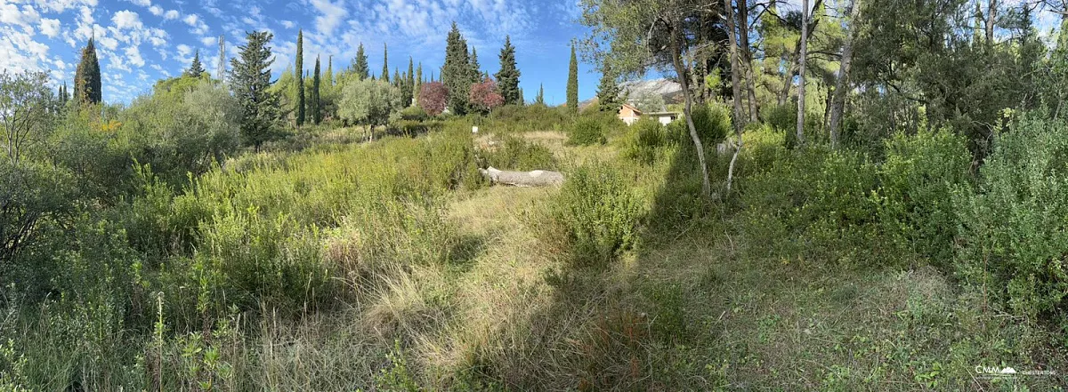 Wunderschönes Grundstück in Mojdež, Herceg Novi, umgeben von Natur