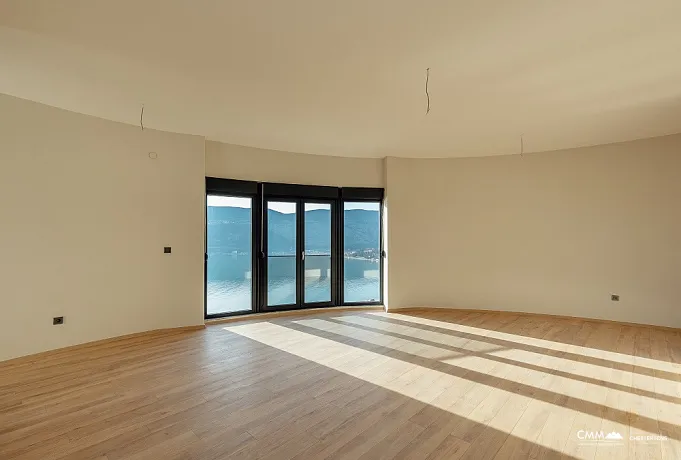 Apartments in einem Komplex mit Schwimmbad in Herceg Novi
