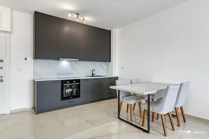 Helle Zwei-Zimmer-Wohnung in Bar