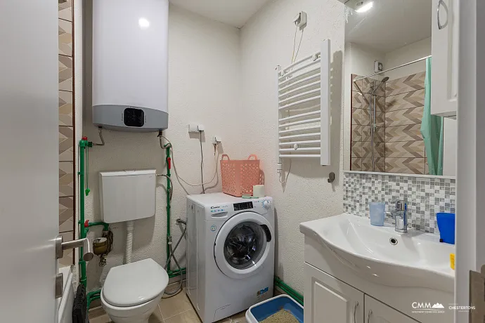 Zweizimmerwohnung in Budva, 60 m², Top-Lage nahe dem Strand