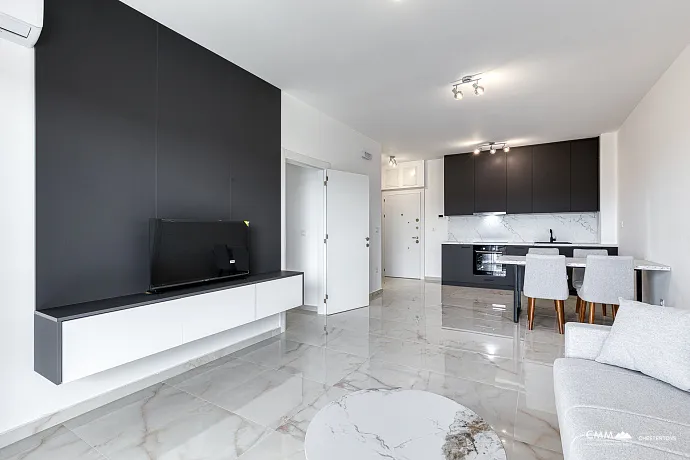 Helle Zwei-Zimmer-Wohnung in Bar