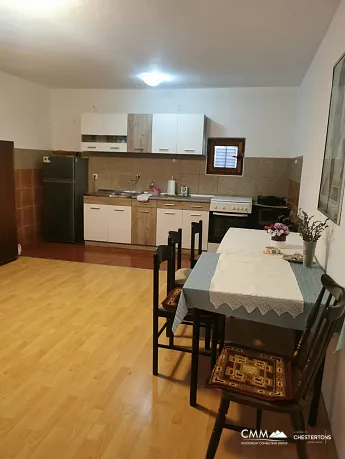 Haus zum Verkauf in Tudorovichi mit Meerblick