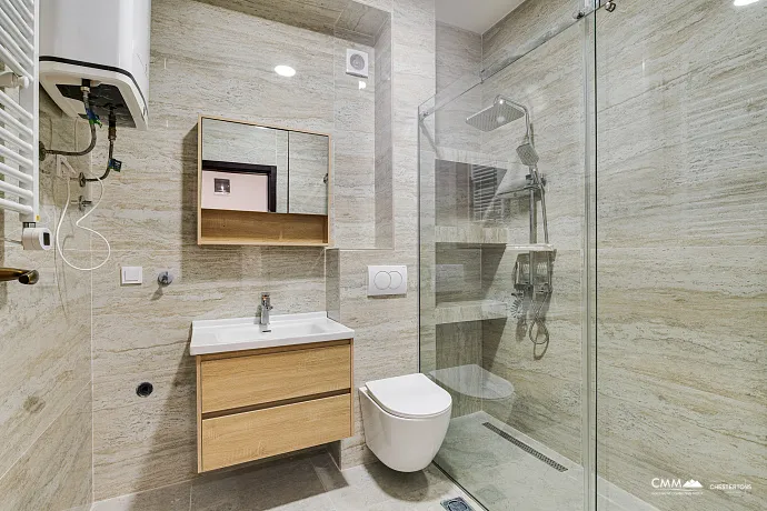 Modernes Apartmenthaus mit Meerblick in Budva