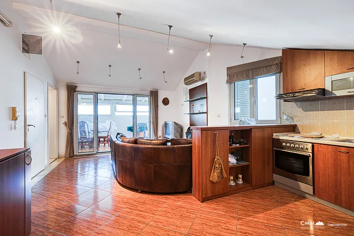 Einzimmerwohnung in Bečići, 64m²
