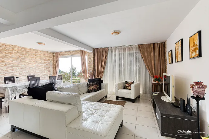 61m² große 2-Zimmer-Wohnung mit Meerblick – Seoce, Budva