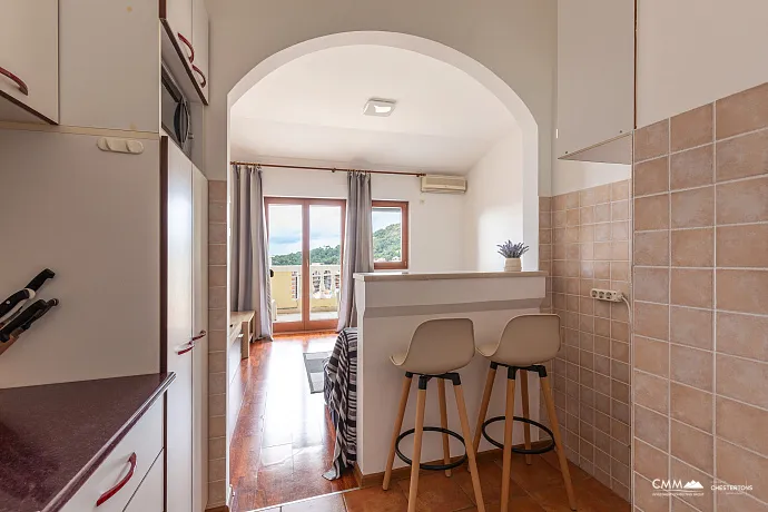 Studio-Apartment 34 m² mit Meerblick und Terrasse — Petrovac