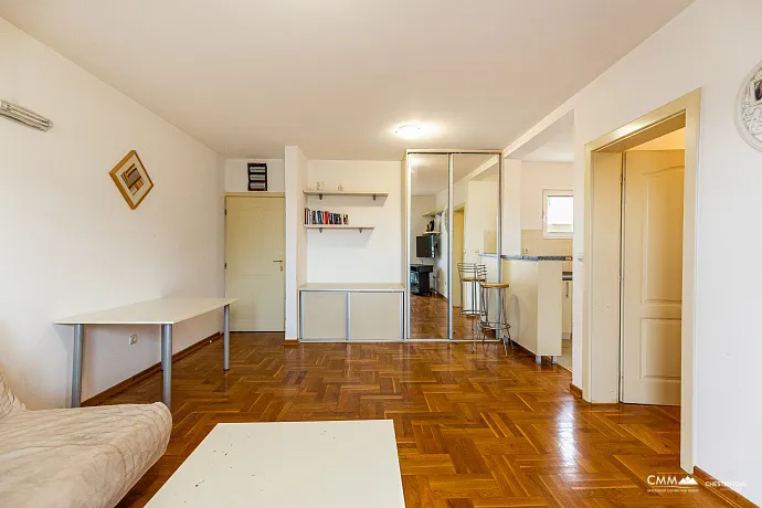 Geräumige 64 m² Wohnung mit Meerblick in Bečići