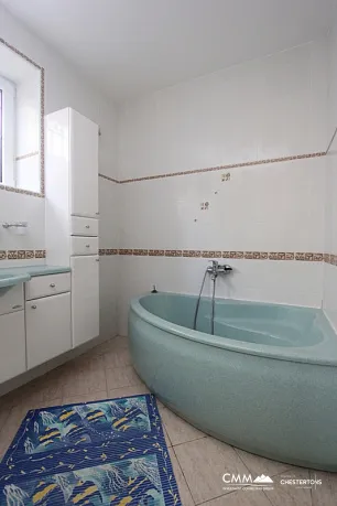 Luxusvilla mit Meerblick
