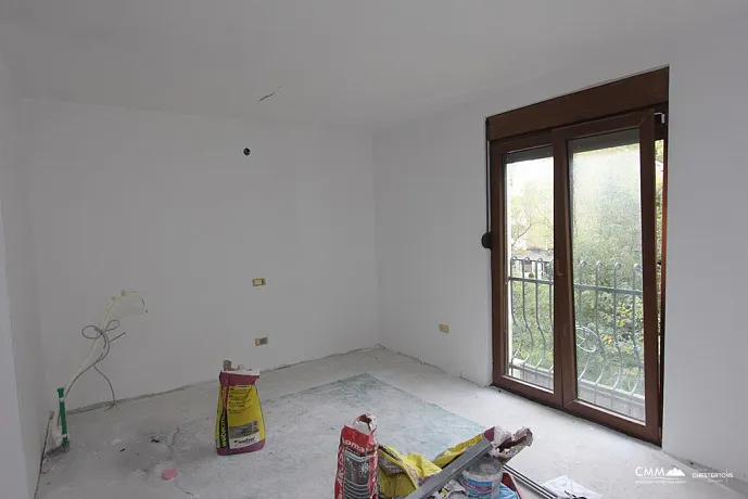 Neues Haus in Becici