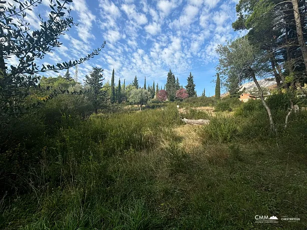 Wunderschönes Grundstück in Mojdež, Herceg Novi, umgeben von Natur