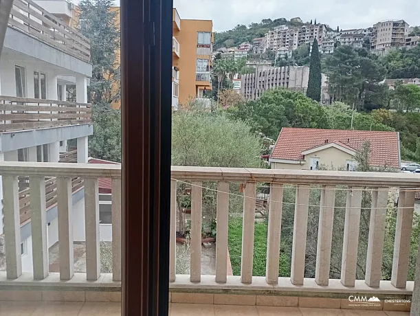 Einzimmerwohnung in Herceg Novi