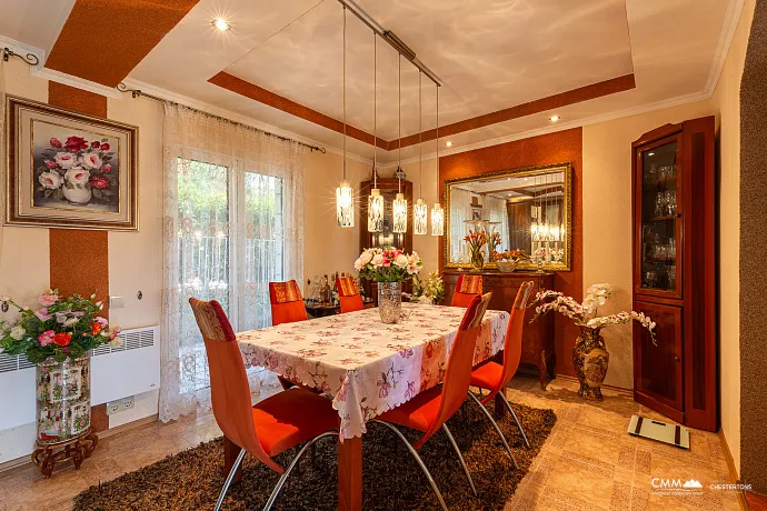 Haus in Kumbor 200 m zum Meer