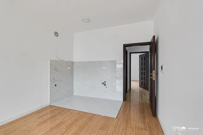 Modernes Apartmenthaus mit Meerblick in Budva