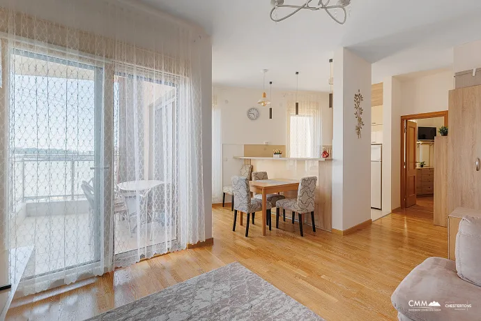 Wohnung mit einem Schlafzimmer in Becici