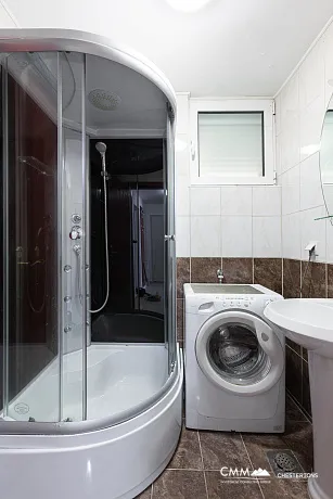 61m² große 2-Zimmer-Wohnung mit Meerblick – Seoce, Budva