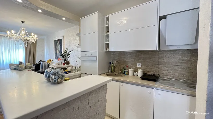 Wohnung in Budva mit zwei Schlafzimmern