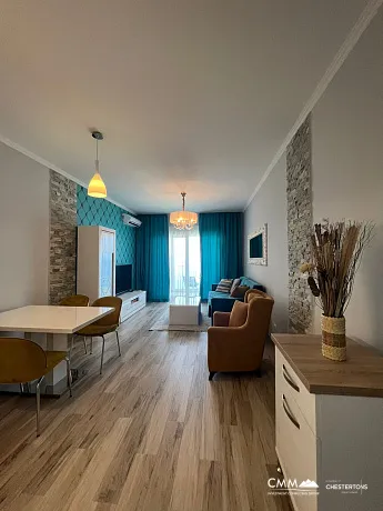 Stilvolle Zweizimmerwohnung nur wenige Schritte vom Meer entfernt
