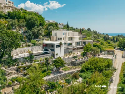 Elegantes Steinhaus mit Meerblick in der Nähe von Sveti Stefan