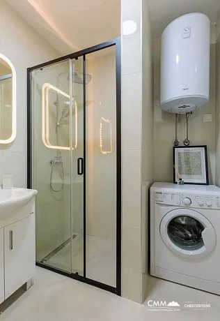 Neue möblierte Wohnung in Tivat