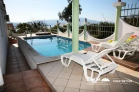 Villa mit Pool in Tivat - Langzeitmiete