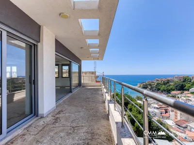 Penthouse in Ulcinj mit Meerblick