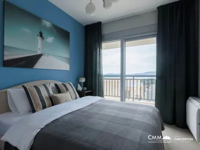 Neue möblierte Wohnung in Tivat