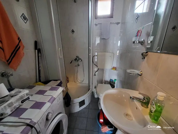 Ein-Zimmer-Wohnung mit Meerblick in Becici