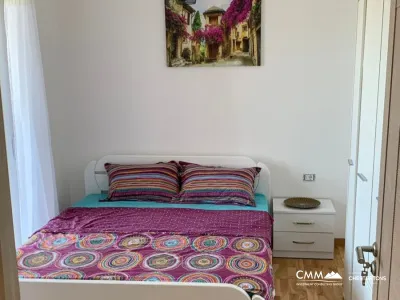 Moderne Zweizimmerwohnung mit Meerblick in Becici