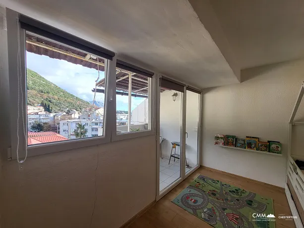 Zweizimmerwohnung in Budva, 60 m², Top-Lage nahe dem Strand