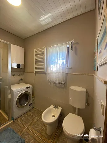 Haus in einer ruhigen Nachbarschaft von Krimovica