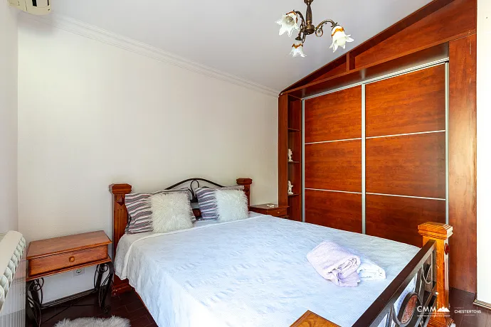 Dreistöckiges Einfamilienhaus in Susanj