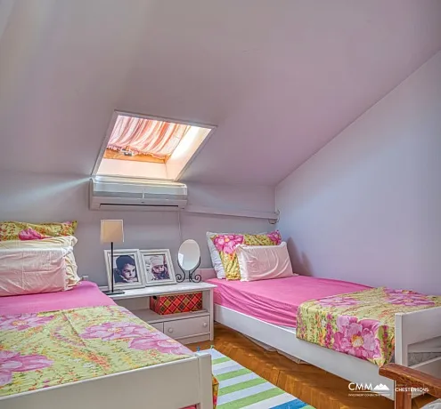 Luxus-Duplex mit Meerblick in Budva