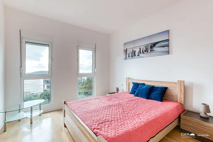 Helle und komfortable Wohnung von 65 m² in Rafailovići