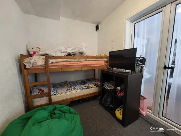 Apartment mit großzügiger Terrasse in ruhiger Lage in Budva